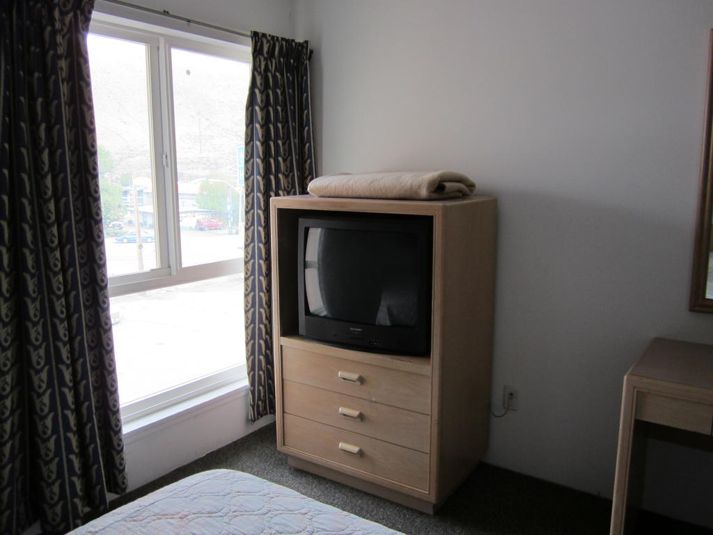 Oasis Hotel Cache Creek Zimmer foto