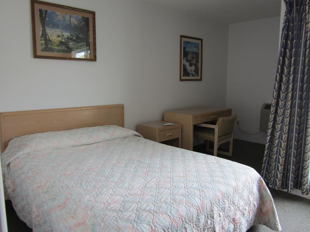Oasis Hotel Cache Creek Zimmer foto